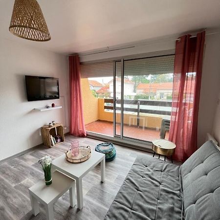 Agréable appartement avec piscine à 500m de la mer Argelès-sur-Mer Esterno foto