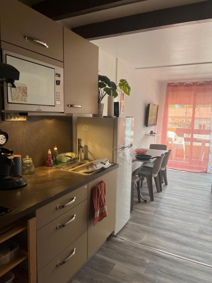 Agréable appartement avec piscine à 500m de la mer Argelès-sur-Mer Esterno foto
